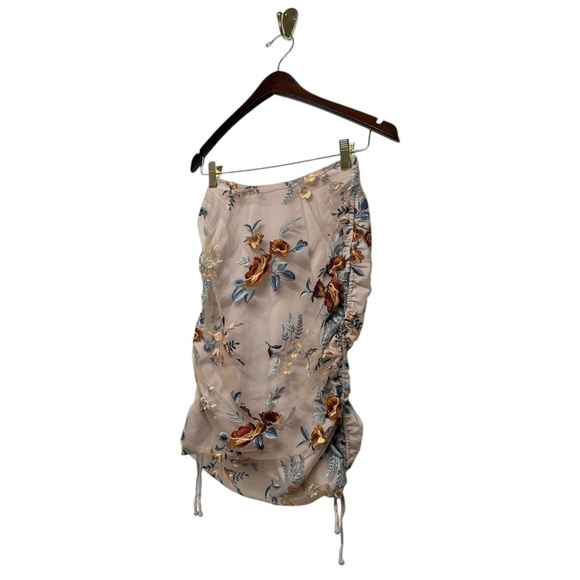 NWT REVOLVE TULAROSA Emily Skirt Teacup Floral XS - Picture 7 of 12
